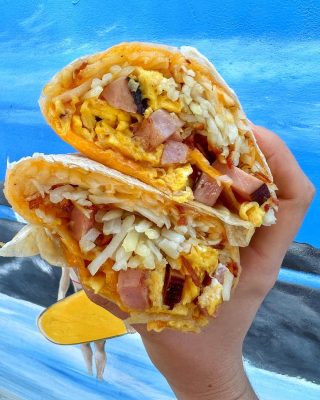That’s a wrap on the weekend 🌯

We think the best kind of burrito is a breakfast burrito. Agree? 👇
.
.
.
#burrito #yum #eeeeeats #feast #ham #cappys #cafe #breakfast #eateroc #yelpoc #foodphoto #newport #orangecounty #irvine #pch