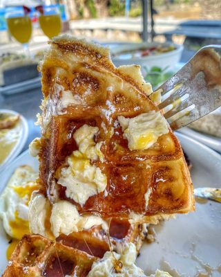 We love you a waffle lot 🧇

Butter + syrup + waffle = weekend made 👌🏼
.
.
.
#cappys #feedfeed #eaterla #eater #eeeeeats #breakfast #waffle #weekend #brunch #feast #mmm #syrup #orangecounty #newport #newportbeach #huntington