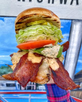 Are you adding all the fixings to your grilled chicken sandwich?

Swipe to see the before and after ➡️

Brunch is coming! Do you have your weekend plans yet?
.
.
.
#sandwich #grilledchicken #eater #oc #orangecounty #ocfood #feast #eeeeeats #chicken #bacon #avocado #healthy #pch #newport #newportbeach #hb #huntington #pch